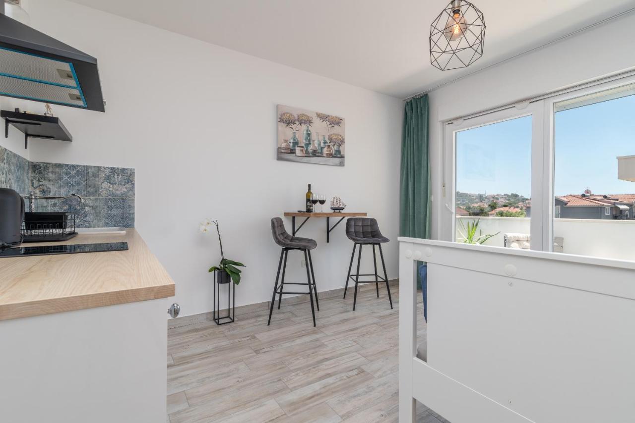 Apartmani Princi โตรกีร์ ภายนอก รูปภาพ