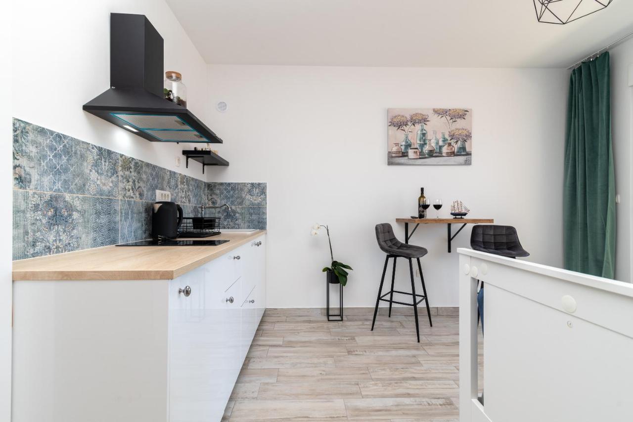 Apartmani Princi โตรกีร์ ภายนอก รูปภาพ
