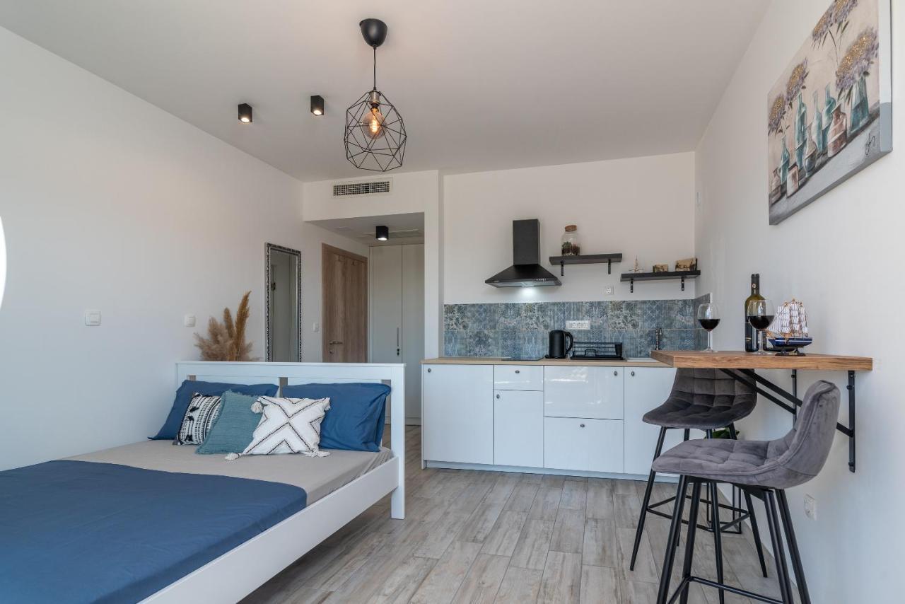 Apartmani Princi โตรกีร์ ภายนอก รูปภาพ