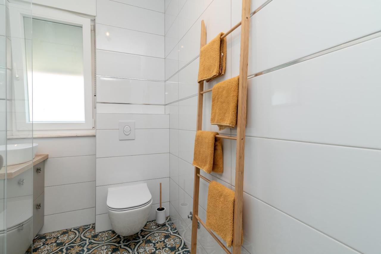 Apartmani Princi โตรกีร์ ภายนอก รูปภาพ