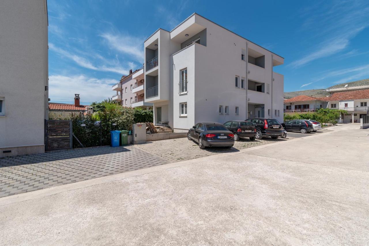 Apartmani Princi โตรกีร์ ภายนอก รูปภาพ