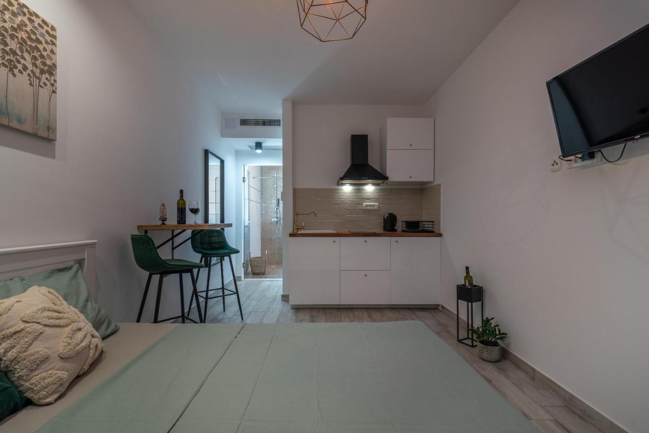 Apartmani Princi โตรกีร์ ภายนอก รูปภาพ